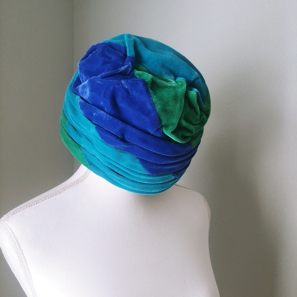 VINTAGE | Velvet Tricolor Fastenator Hat